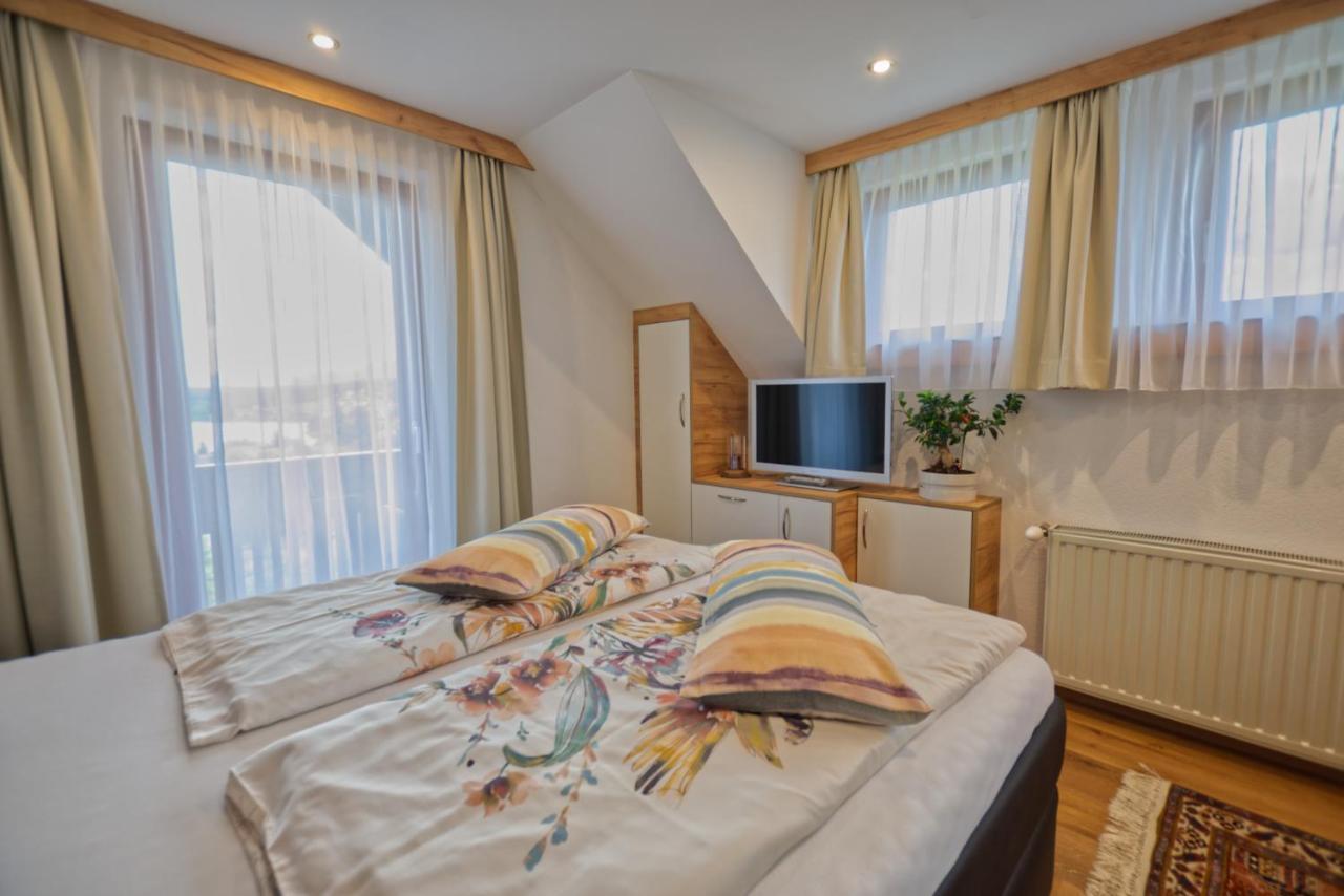 Ferienhaus Holzer Villach Extérieur photo